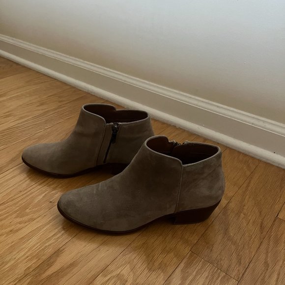 Sam Edelman 'Petty' Chelsea Boot - Picture 5 of 8